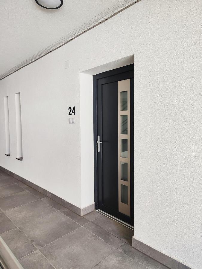Royal Liberty Apartment Keszthely Kültér fotó